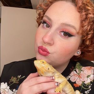 Meet your Posher, Kelly